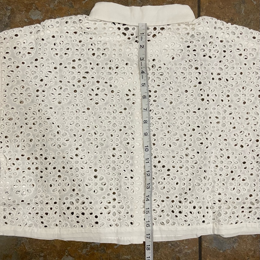 Elegant White Eyelet Crop Top - Picture 8 of 11